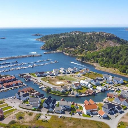Apartment With Boat Spangereid エクステリア 写真